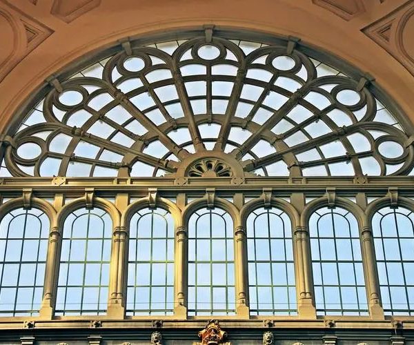 Popular European windows-not friendly to zero carbon